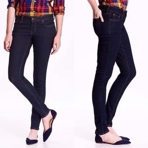 Old Navy NWOT Low Rise Rockstar Skinny Jeans