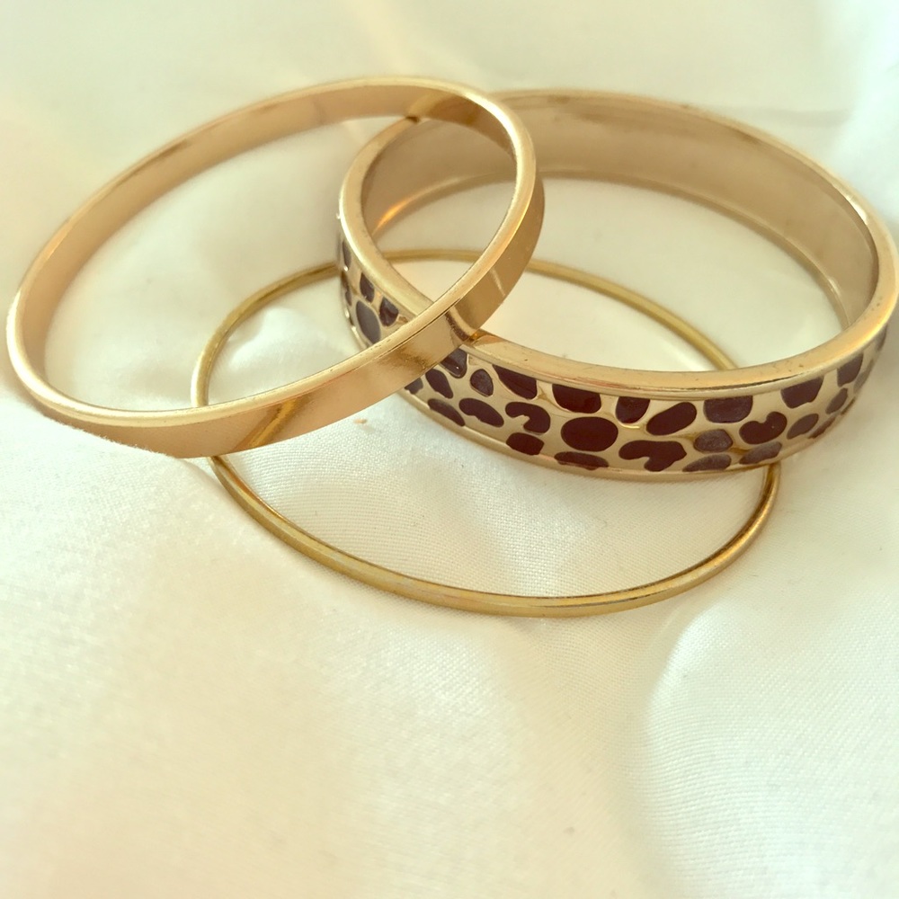 Set of three bangles