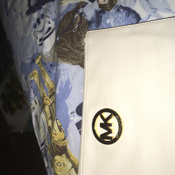 MICHAEL KORS wristlet/wallet - Picture 2 of 7