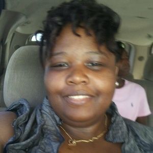 Meet your Posher, Raynetta