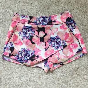 Flirty Floral Print Skort
