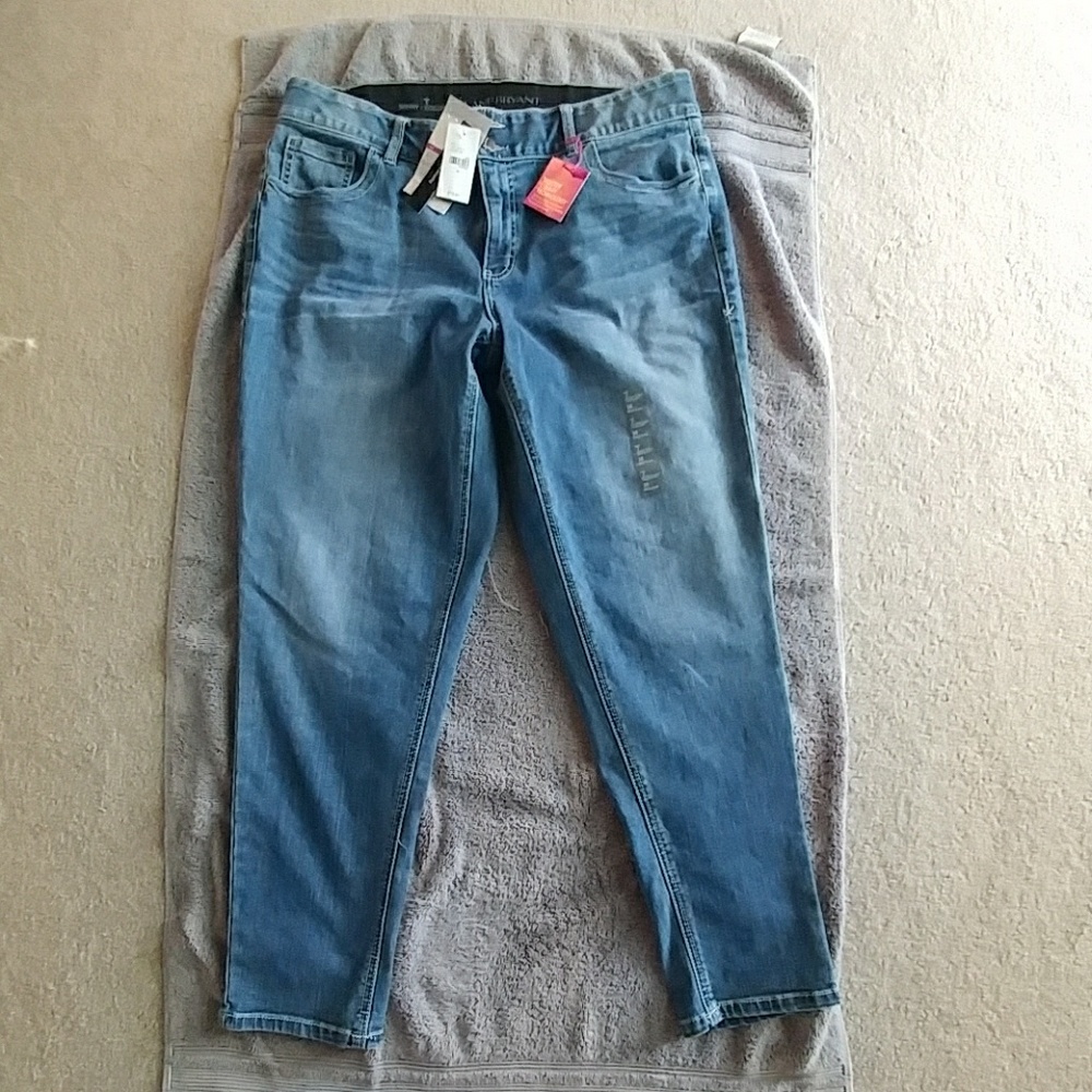 NEW Lane Bryant Skinny T3 jeans sz 18