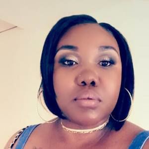 Meet your Posher, Racquel