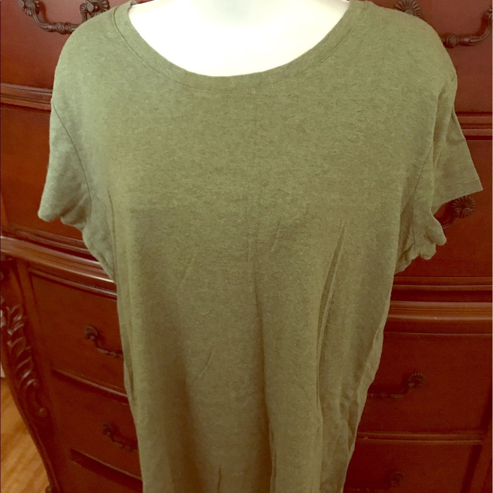 Green t-shirt