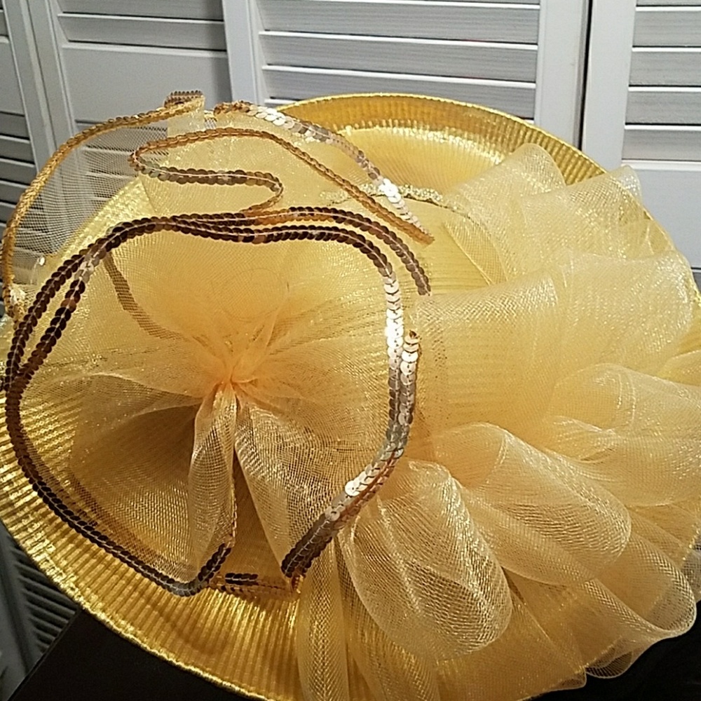 Jazzy Gold Summer Hat - Picture 4 of 7