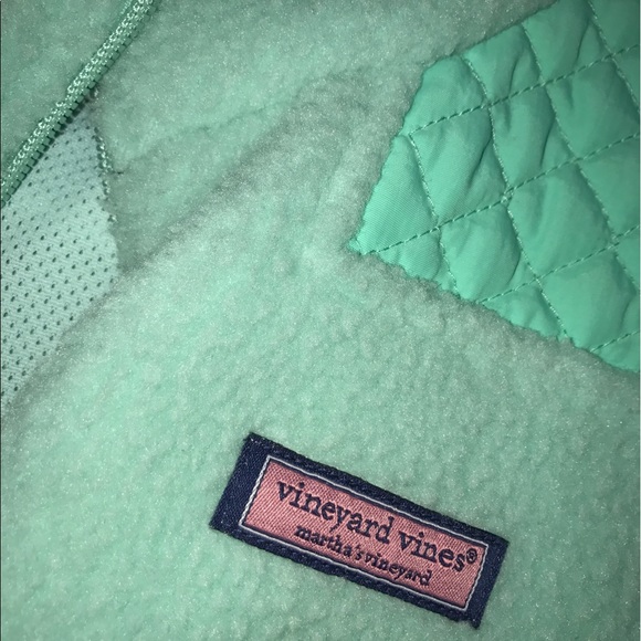Vineyard Vines Vest - Picture 3 of 4