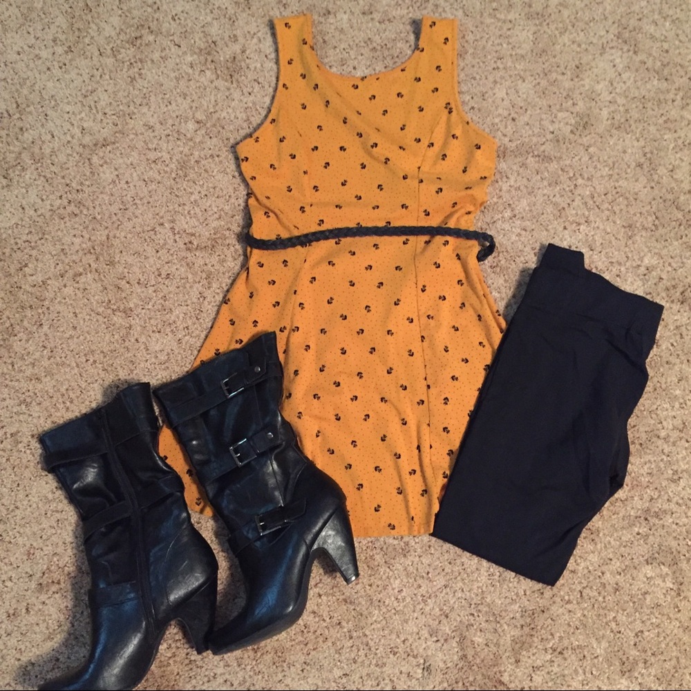 Forever 21 Mustard and Black Tunic Large