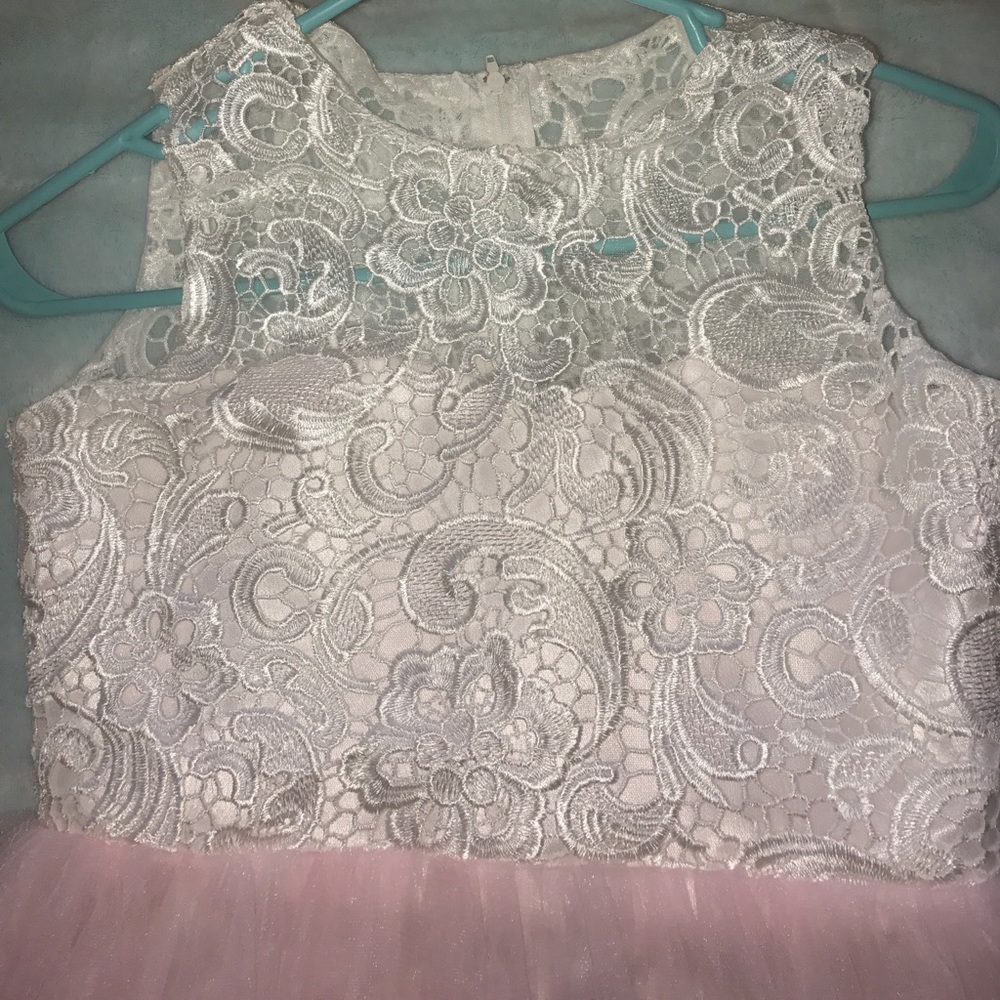 Dress - Picture 2 of 4