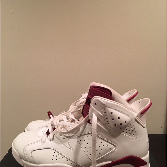 Air Jordan Maroon 6s - Picture 1 of 5