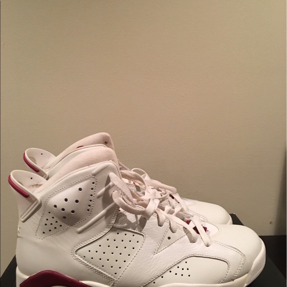 Air Jordan Maroon 6s - Picture 4 of 5
