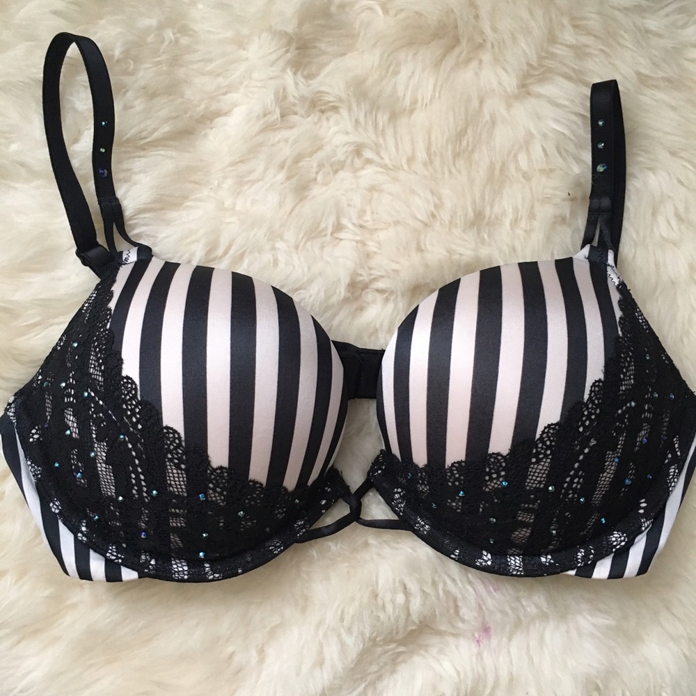 Victoria's Secret Miraculous Plunge bra