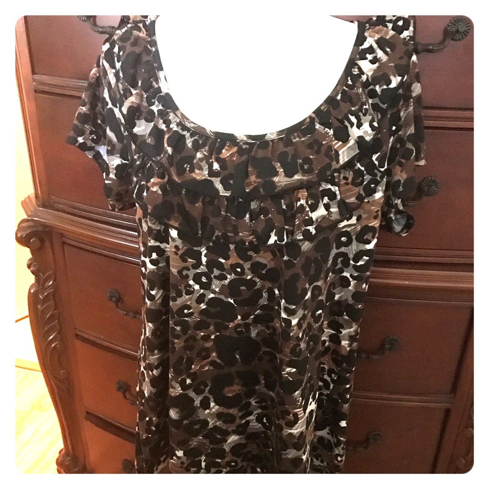 Leopard Ruffle Top