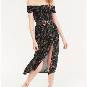 Kimchi & Blue off the shoulder floral dress XS