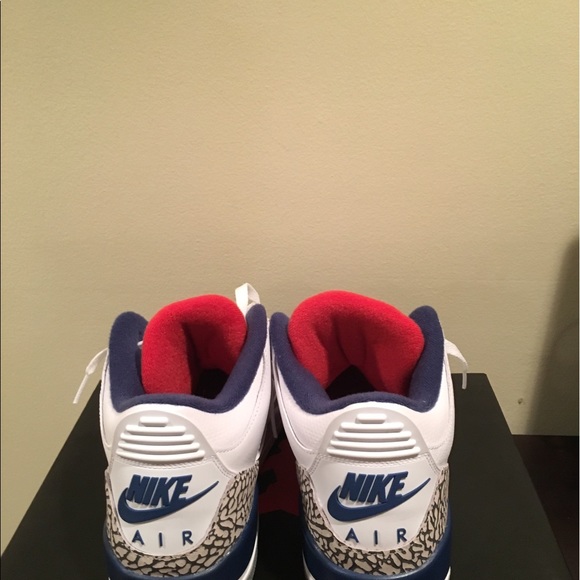 Air Jordan True Blue 3s - Picture 3 of 5