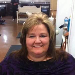 Meet your Posher, Lorie