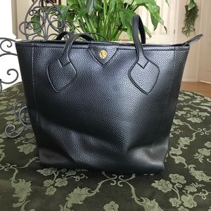 🔹EUC Anne Klein Handbag