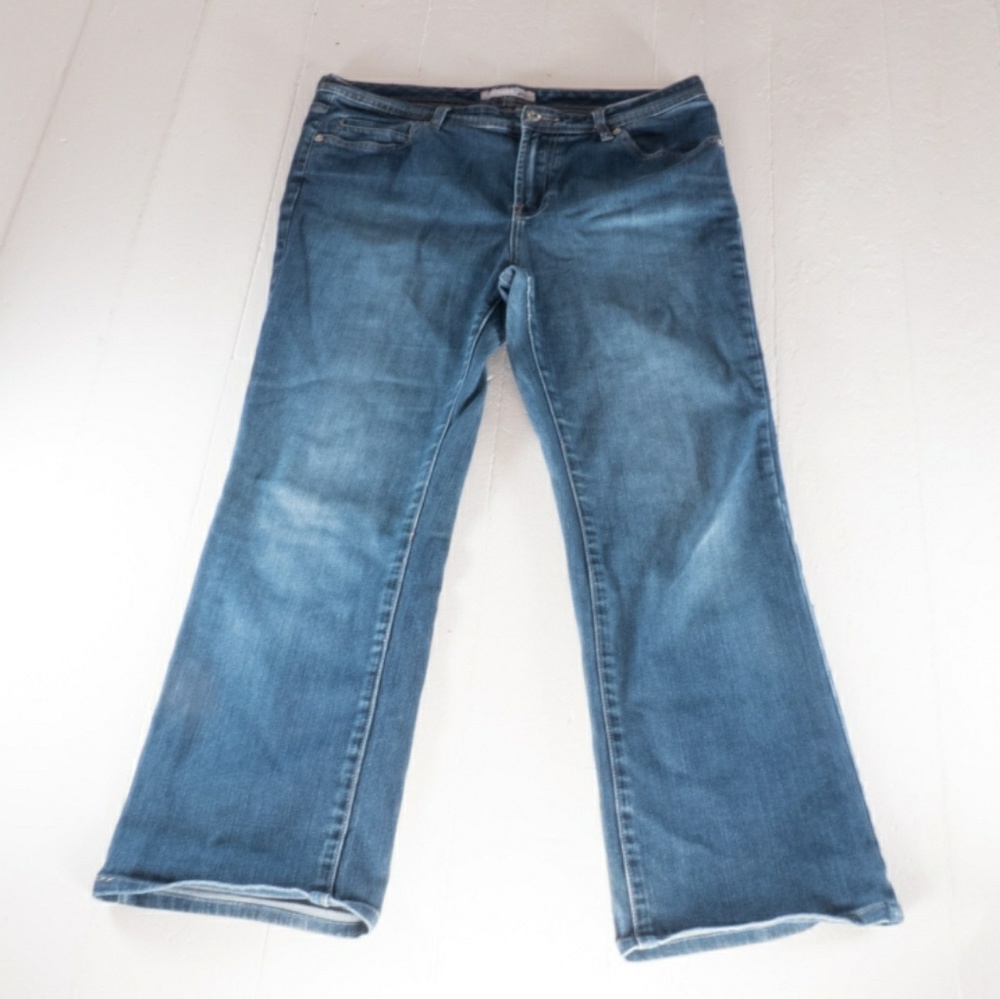 Chico's Platinum Jeans Size 1.5 Regular