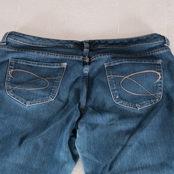 Chico's Platinum Jeans Size 1.5 Regular - Picture 4 of 4