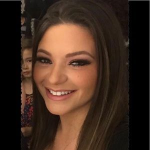 Meet your Posher, Antonella