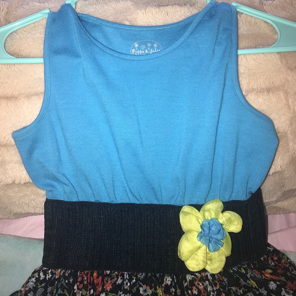 Dress - Picture 2 of 4