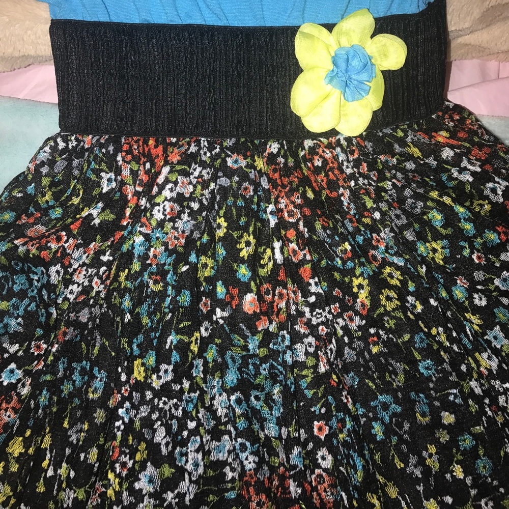 Dress - Picture 3 of 4