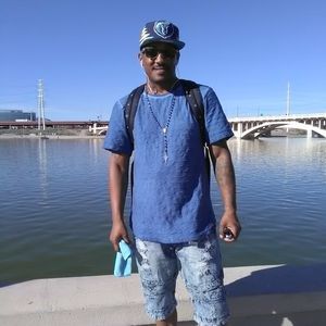 Meet your Posher, Robert