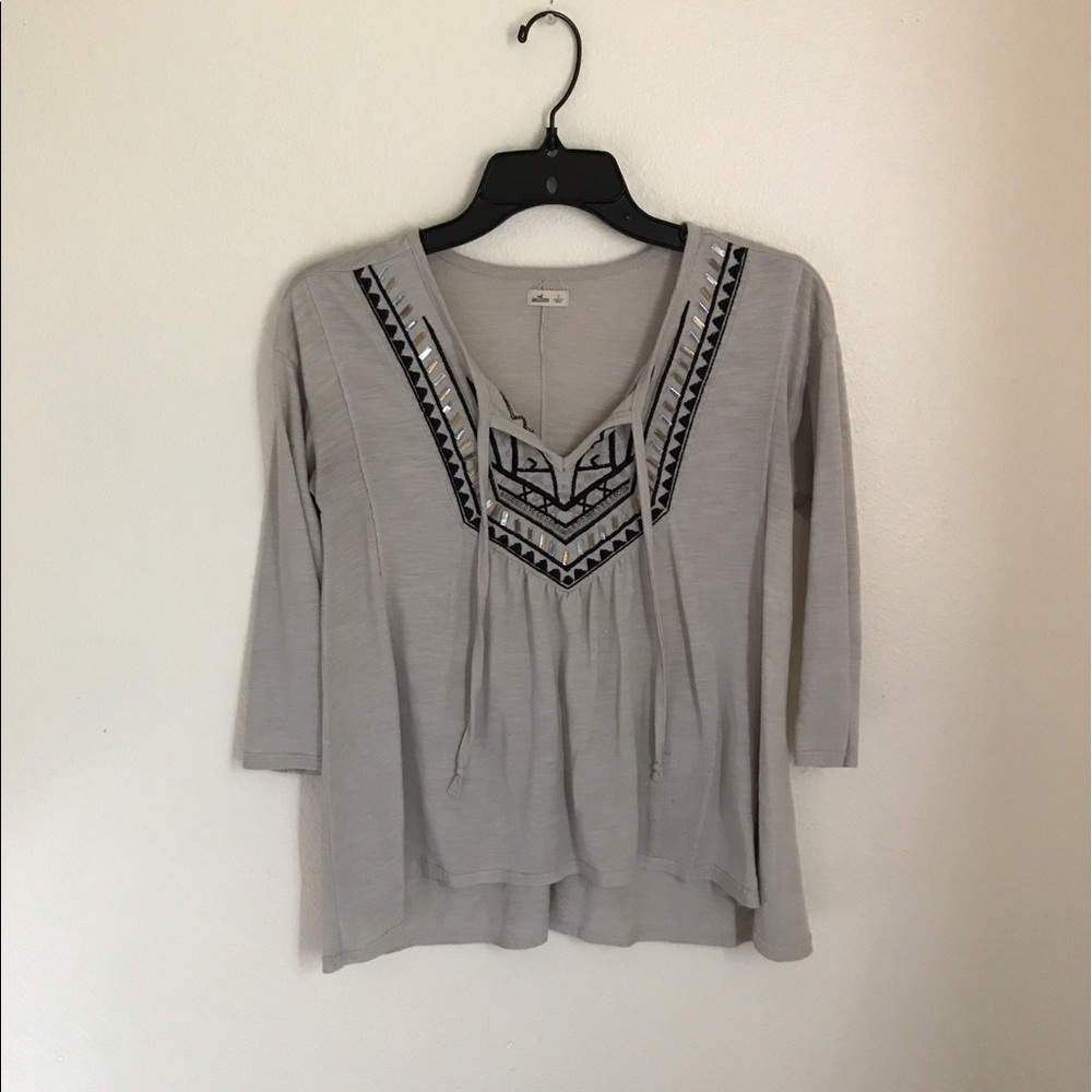 Cute hollister tribal top! (Unworn) (S: S)