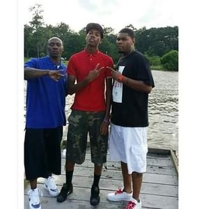 Meet your Posher, Louis