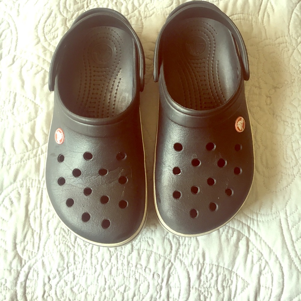 Crocs women's 8 men's 6