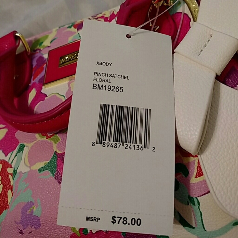 Betsey johnson xbody pinch satchel floral NWT - Picture 5 of 8