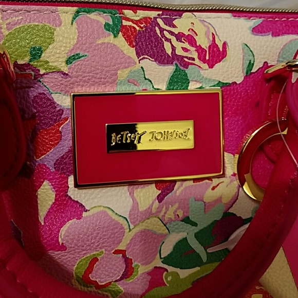 Betsey johnson xbody pinch satchel floral NWT - Picture 4 of 8