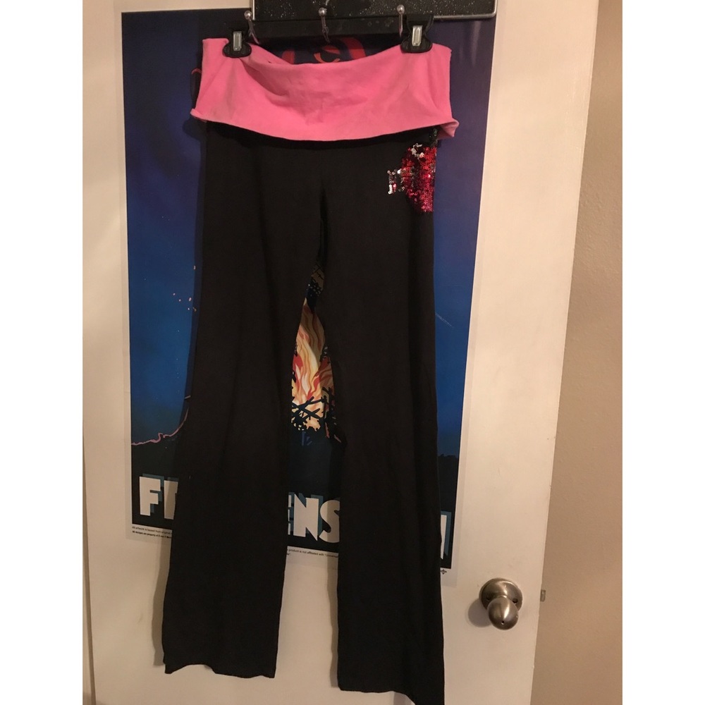 Victoria's Secret Pink rare New York yoga pants