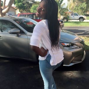 Meet your Posher, Stephanie