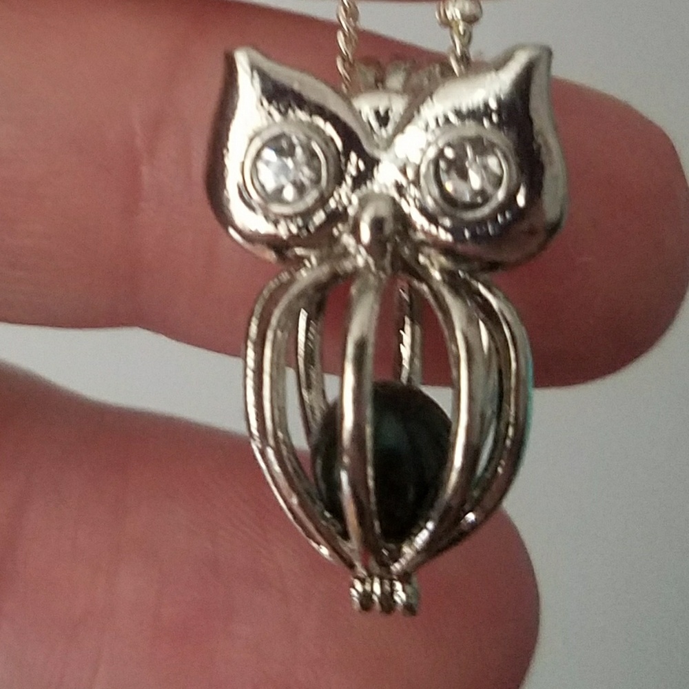 owl pearl necklace