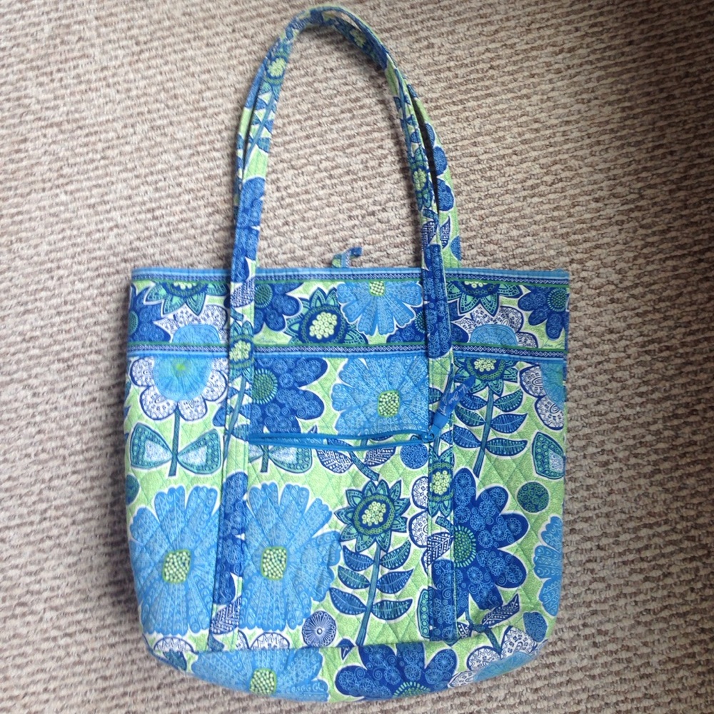 Vera Bradley floral pattern tote - Picture 3 of 4