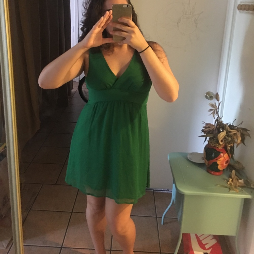 V neck green dress