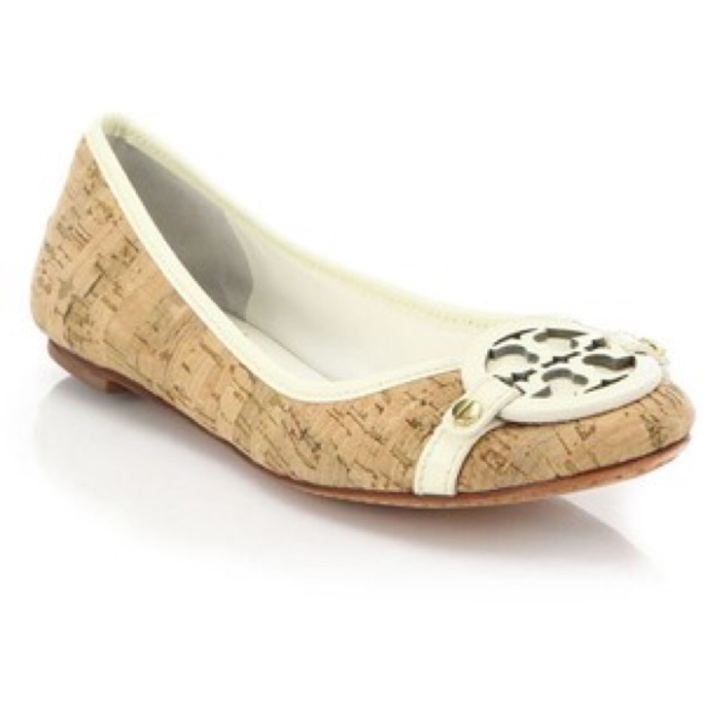 Tory Burch
Ivory Patent Leather Aaden Reva