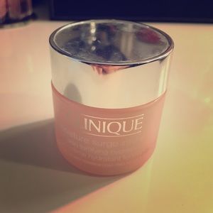 Clinique moisture surge intense skin hydrator