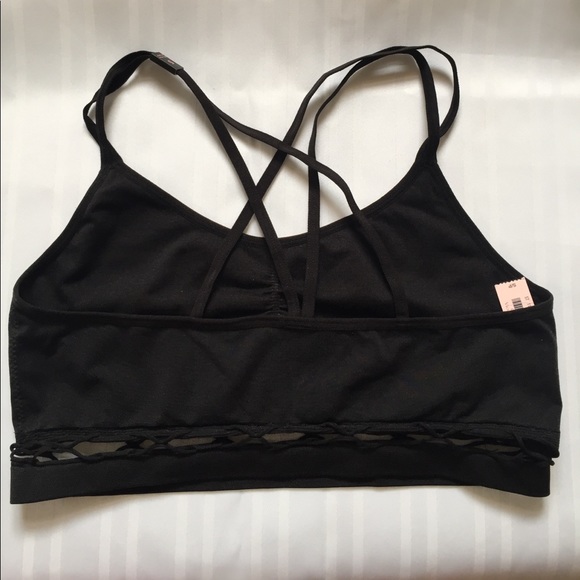 Victoria's Secret Criss Cross Strappy Back Bra - Picture 3 of 5