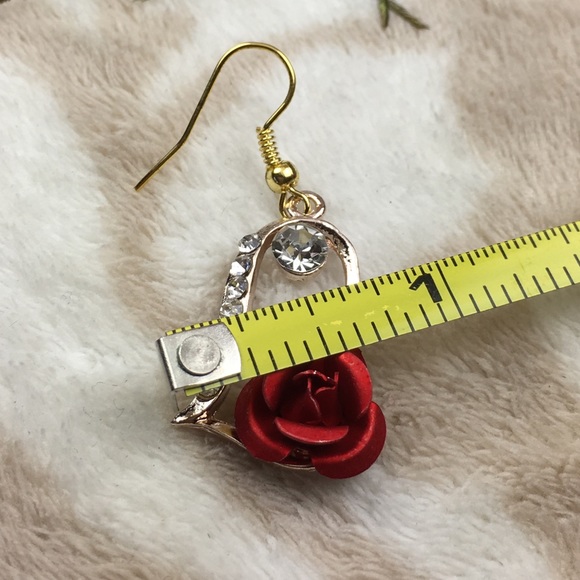 Red Rose Heart Earrings - Picture 7 of 7