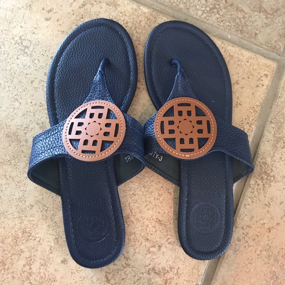 Tory burch like flip flops!