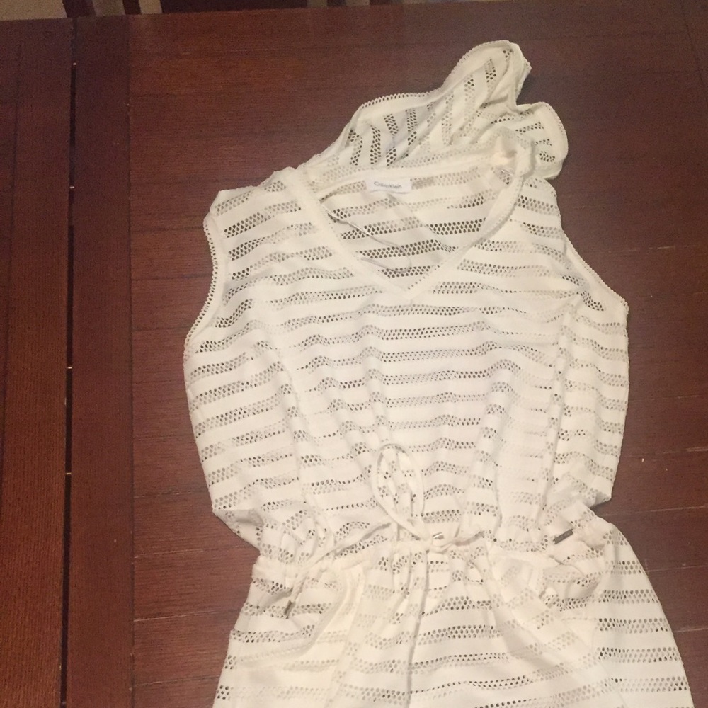 Hooded Calvin Klein Beach cover-up L/XL.