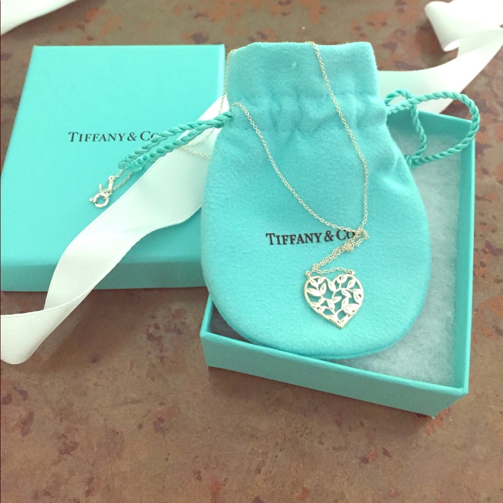 Paloma Picasso Olive Leaf Heart Pendant