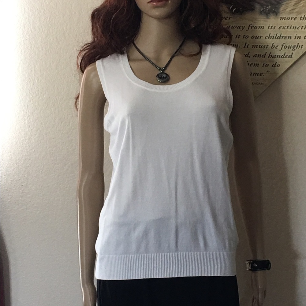 White sleeveless summer sweater