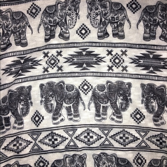 Boho elephant top - Picture 2 of 5