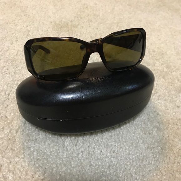 AUTHENTIC Prada Sunglasses main image 4