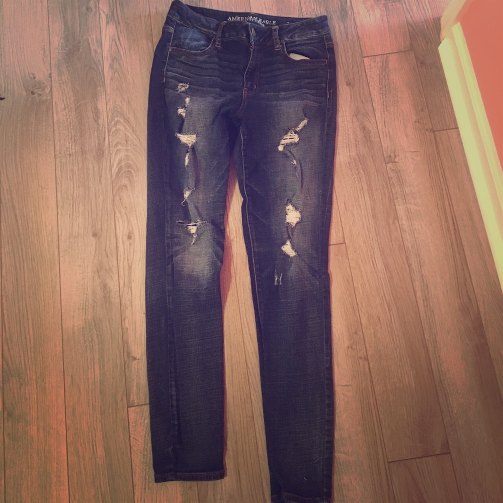 Distressed American Eagle Jeggings