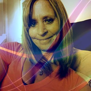 Meet your Posher, Dena