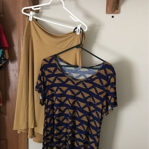 Lularoe Classic Tee and Azure skirt