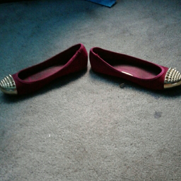 Shoes - Picture 2 of 2